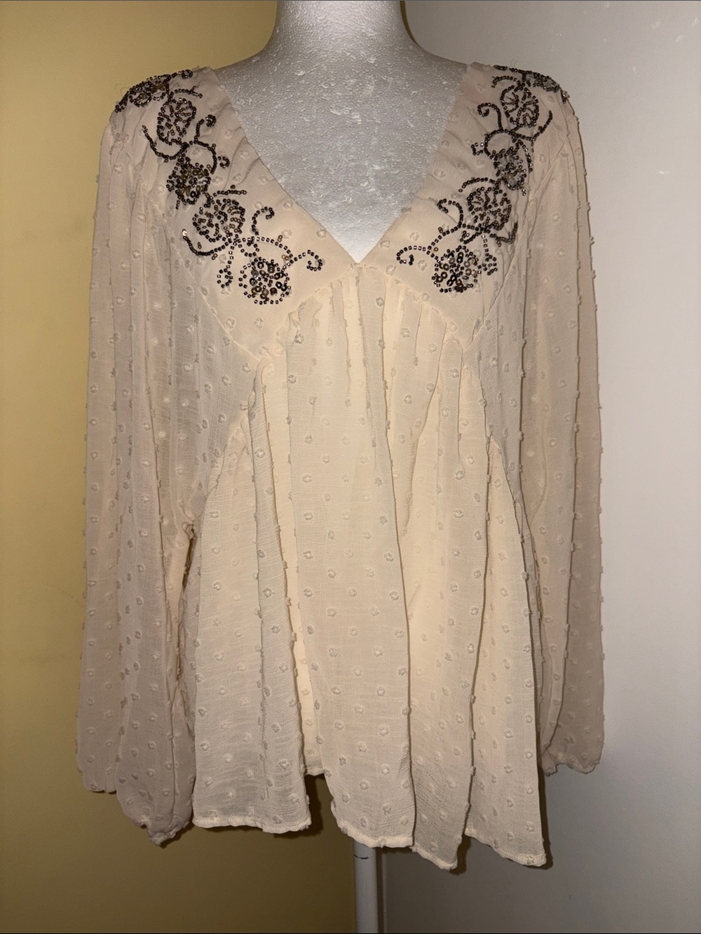 azelhazel Women’s Embellished V-Neck Swiss Dot Blouse - Cream Sz L